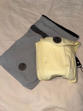 TRTL Light Yellow travel pillow - Soft Breathable Fabric